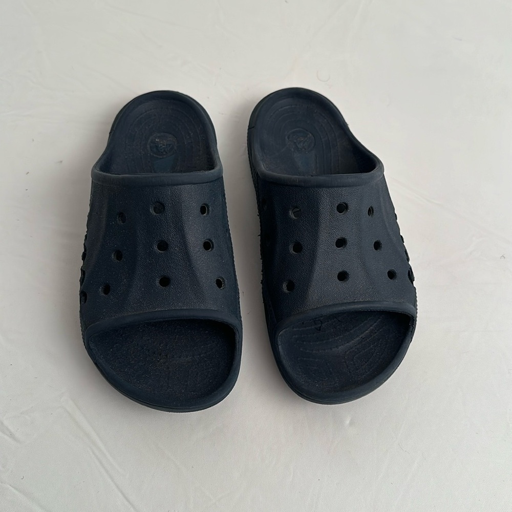 Crocs Baya navy blue slide sandals